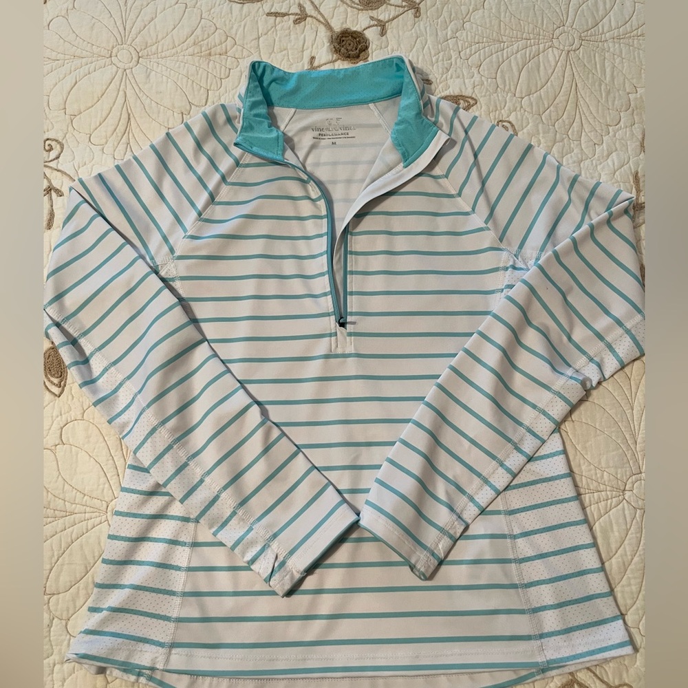 Vineyard Vines Performance Golf quarter zip